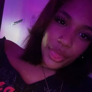 Meet your Posher, Izzy